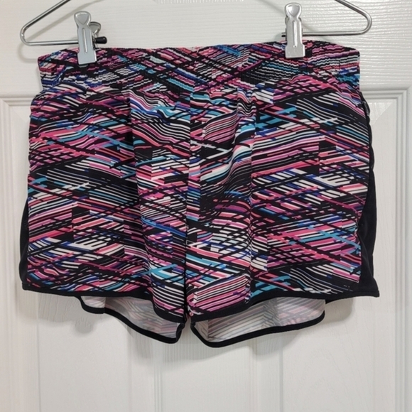 Fabletics Pants - Fabletics Athletic‎ Shorts Multicolored Zippered Pockets Women's Size Medium